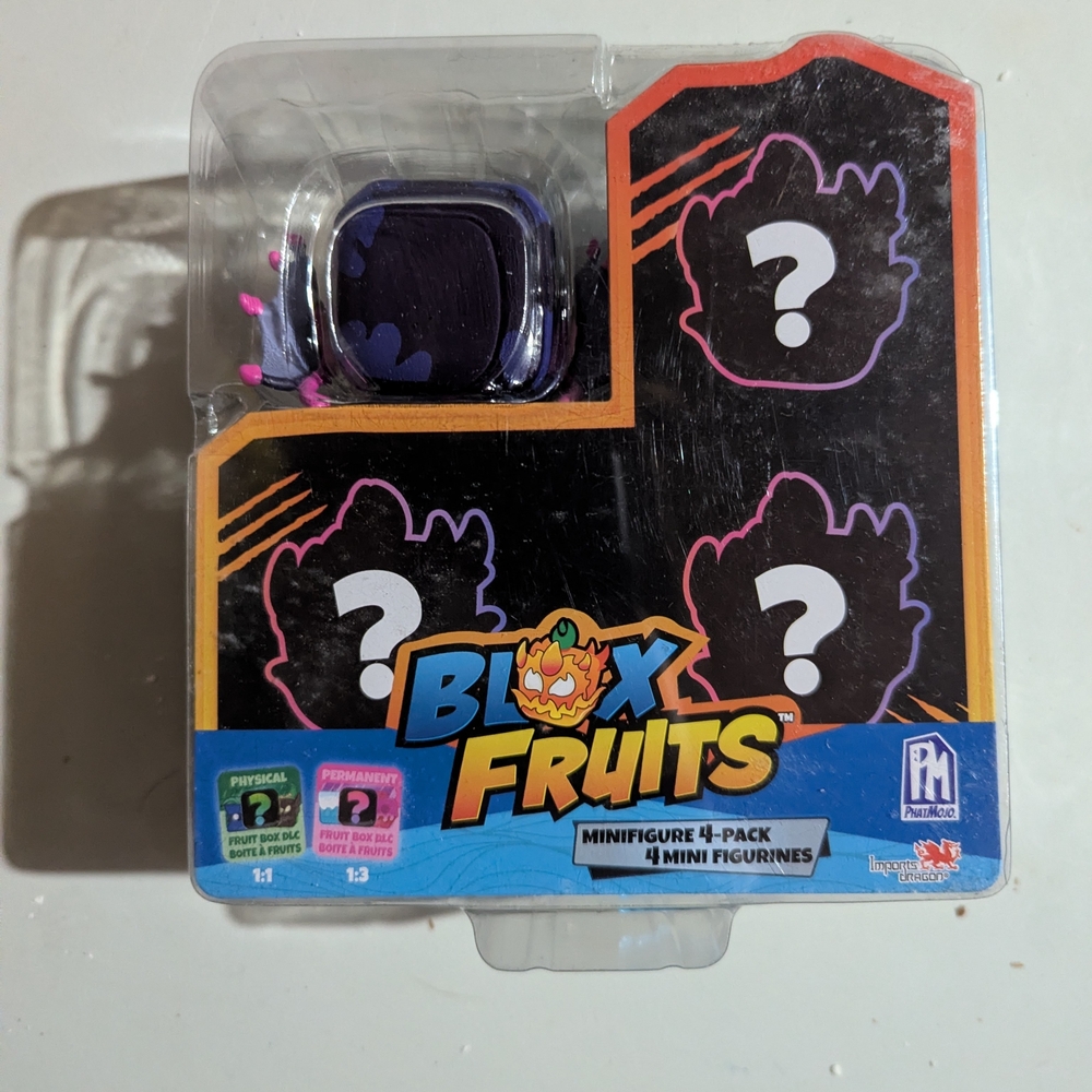 New Blox Fruits Minifigure 4-Pack Mystery Pack